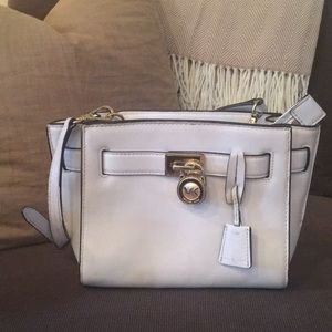 White Michael Kors Hamilton crossbody purse